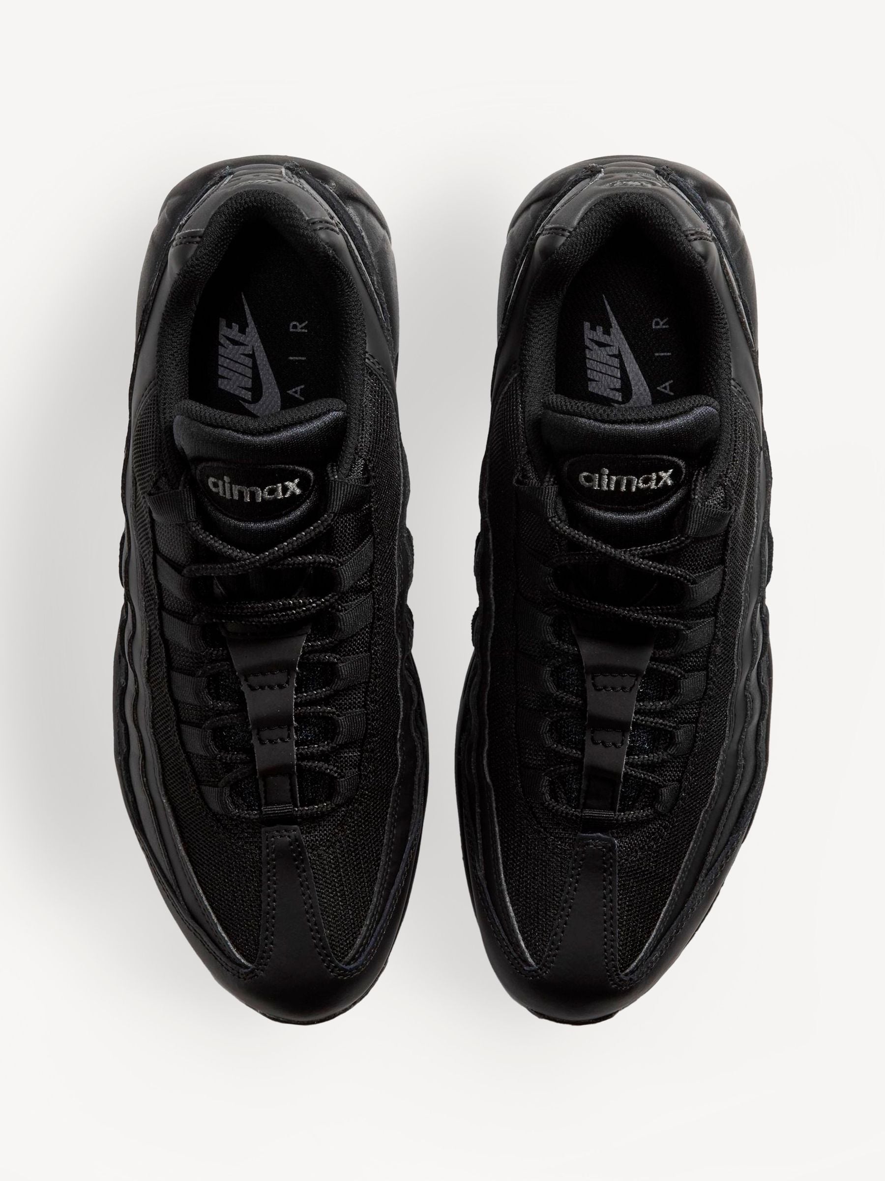 Triple black air max 95s sale
