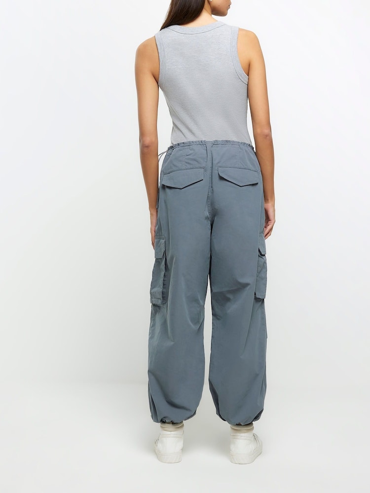River Island Grey Cargo Leg Parachute Trousers - Image 2 of 6 River Island Grey Cargo Leg Parachute Trousers - Image 2 of 6