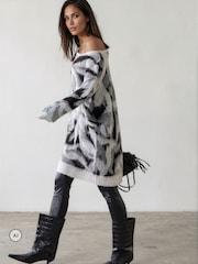 Religion Layla Schulterfreies Strickkleid mit abstraktem Jacquard - Bild 3 von 8