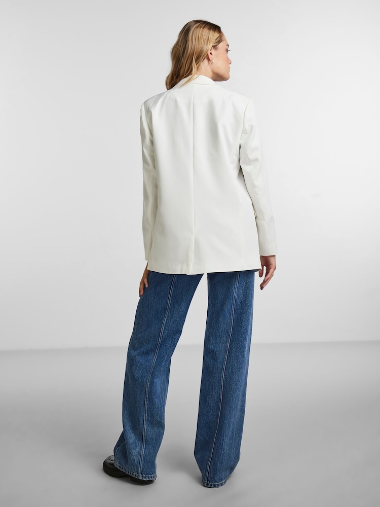 PIECES White Relaxed Fit Blazer - Image 2 of 6 PIECES White Relaxed Fit Blazer - Image 2 of 6
