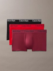 Calvin Klein מארז של 3 זוגות תחתוני בוקסר צמודים מבד מיקרו-סטרץ' בגזרה נמוכה - תמונה 1 מתוך 9