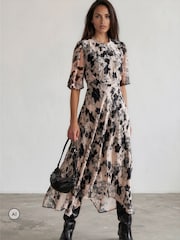 Religion Nude Solstice Tea Desk to Dinner Dress with Crew Neck Print - Image 4 of 8