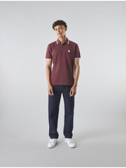 أحمر عنابي - قميص بولو Barton من Pretty Green - صورة 3 من 4