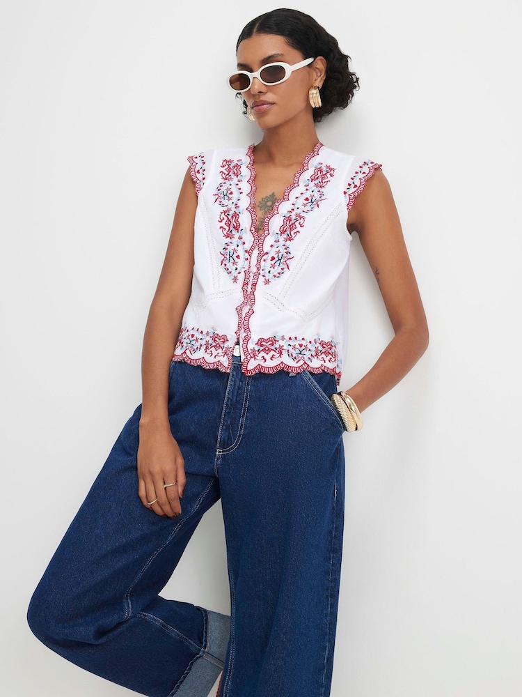River Island White Embroidered Waistcoat - Image 1 of 4 River Island White Embroidered Waistcoat - Image 1 of 4
