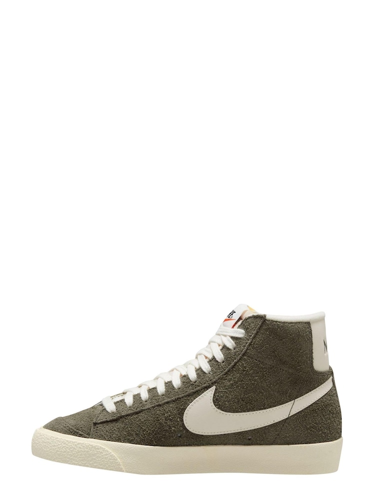 Nike Olive Green Blazer Mid 77 Vintage Trainers - Image 2 of 4
