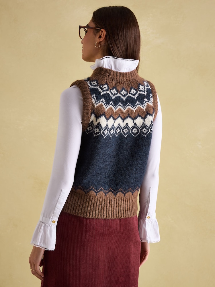 Joules Lowry Cream/Navy Knitted Fairisle Pattern Vest - Image 2 of 7