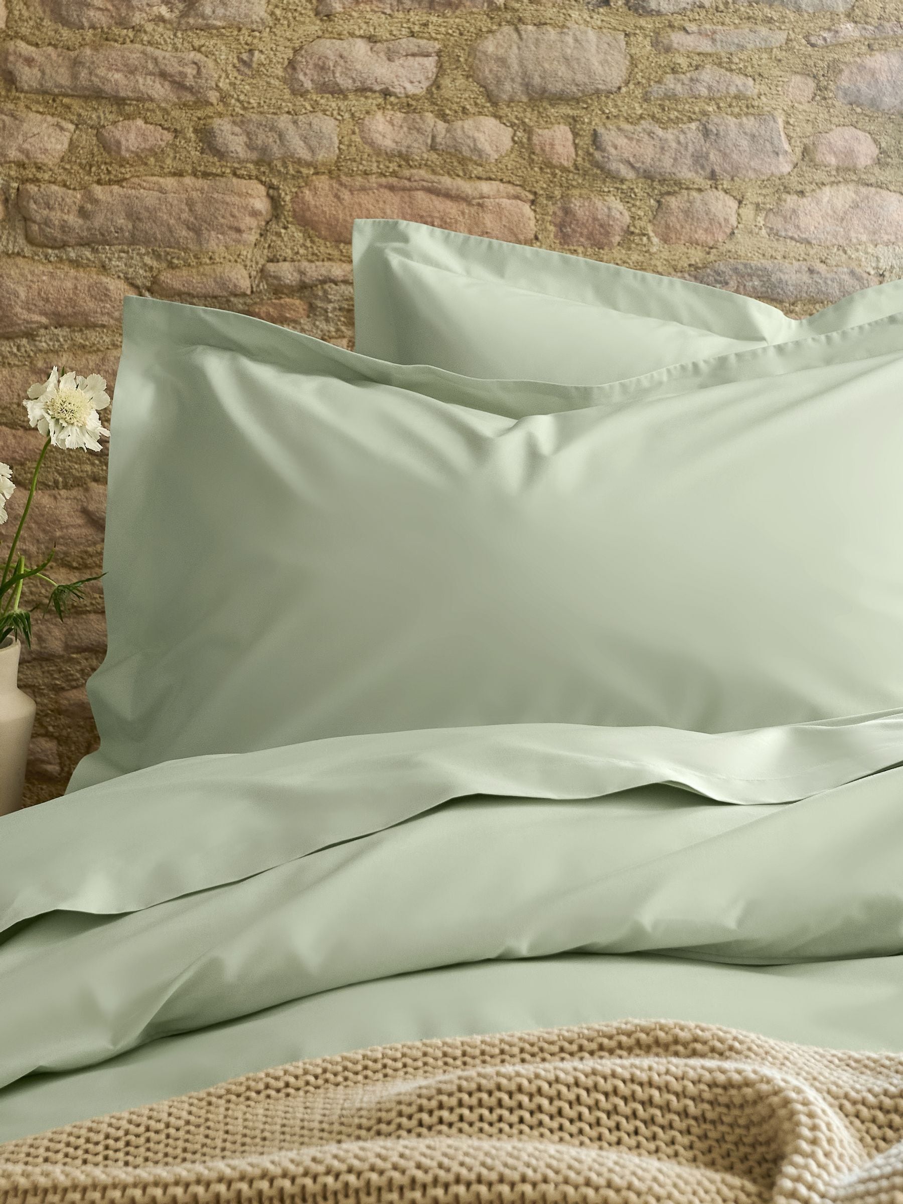 Christy Unisex Green Pure Cotton Percale Oxford Pillowcase Pair In - Image 3
