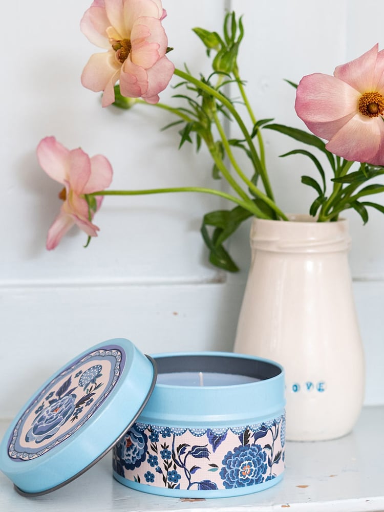 Cath Kidston Strawberry Fields Candle Tin 100g - Image 4 of 4