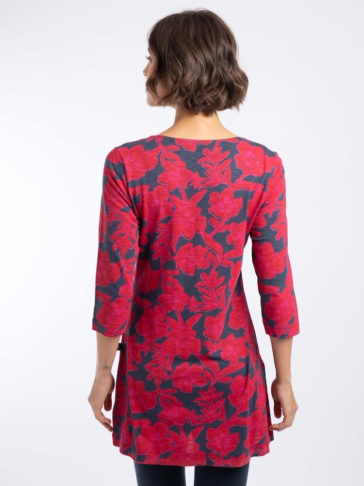 Weird Fish Red Arielle Printed Jersey 3/4 Sleeve Tunic - Image 2 of 7 Weird Fish Red Arielle Printed Jersey 3/4 Sleeve Tunic - Image 2 of 7