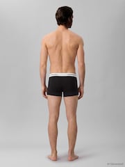 Calvin Klein מארז של 3 זוגות תחתוני בוקסר צמודים מבד סטרץ' מסיב כותנה בגזרה נינוחה, דגם Icon - תמונה 3 מתוך 5