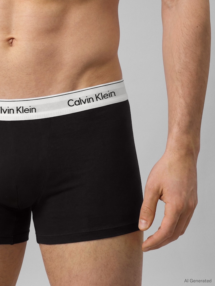 Calvin Klein מארז של 3 זוגות תחתוני בוקסר צמודים מבד סטרץ' מסיב כותנה בגזרה נינוחה, דגם Icon - תמונה 5 מתוך 5 Calvin Klein מארז של 3 זוגות תחתוני בוקסר צמודים מבד סטרץ' מסיב כותנה בגזרה נינוחה, דגם Icon - תמונה 5 מתוך 5
