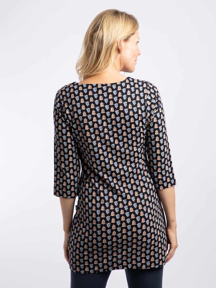 Weird Fish Navy Blue Arielle Printed Jersey 3/4 Sleeve Tunic - Image 2 of 7 Weird Fish Navy Blue Arielle Printed Jersey 3/4 Sleeve Tunic - Image 2 of 7