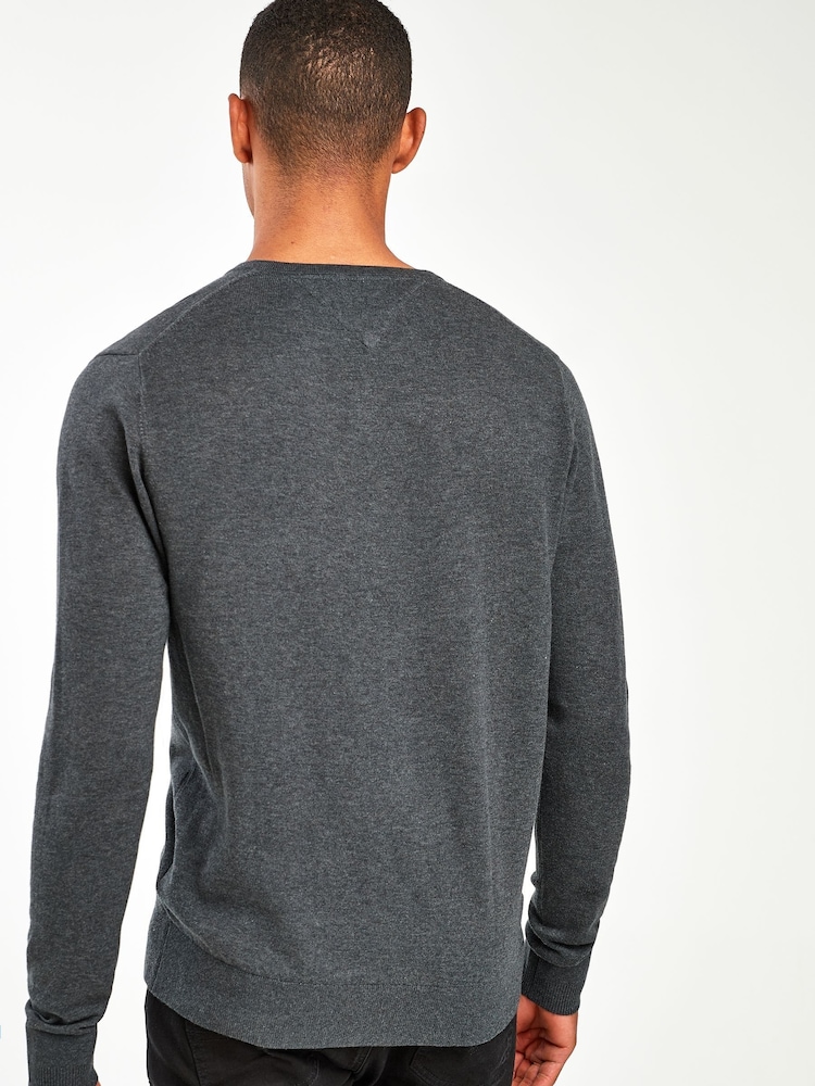 Tommy Hilfiger Grey Core Cotton Silk V-Neck Sweater - Image 2 of 5 Tommy Hilfiger Grey Core Cotton Silk V-Neck Sweater - Image 2 of 5