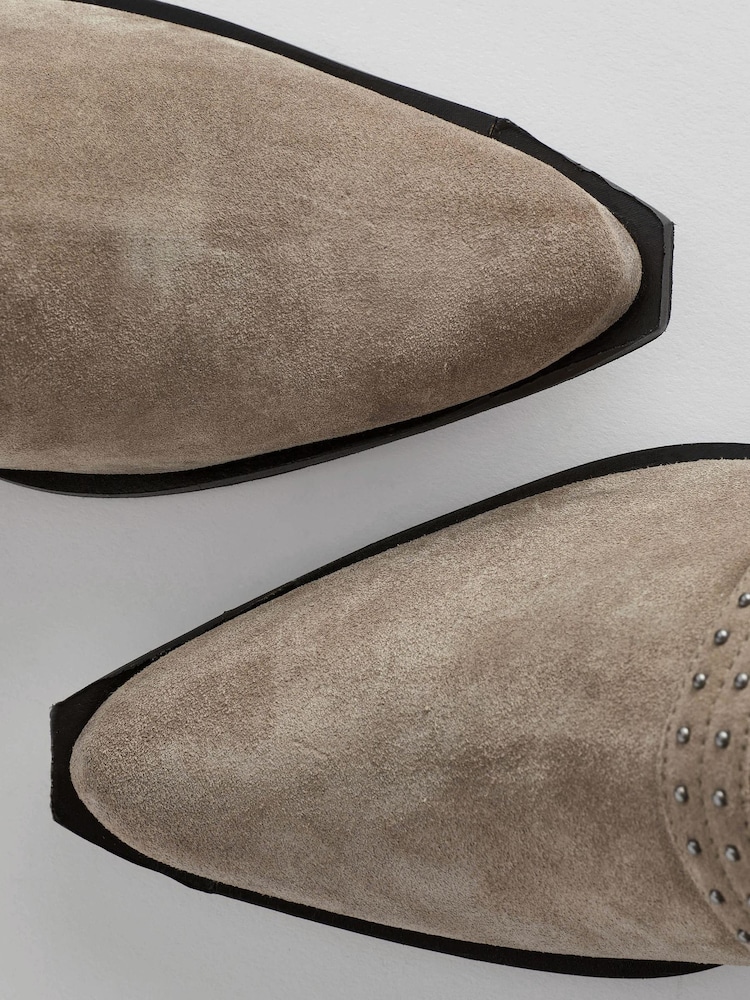 Nerc rjava - Gležnjarji z izrezi in zakovicami Forever Comfort® - Slika 9 iz 9 Nerc rjava - Gležnjarji z izrezi in zakovicami Forever Comfort® - Slika 9 iz 9