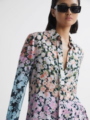 Reiss Serena Hemd mit Blumenmuster und verdeckter Knopfleiste - Bild 1 von 5