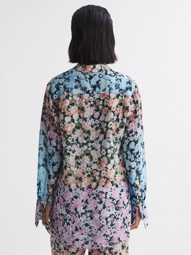 Reiss Serena Hemd mit Blumenmuster und verdeckter Knopfleiste - Bild 5 von 5