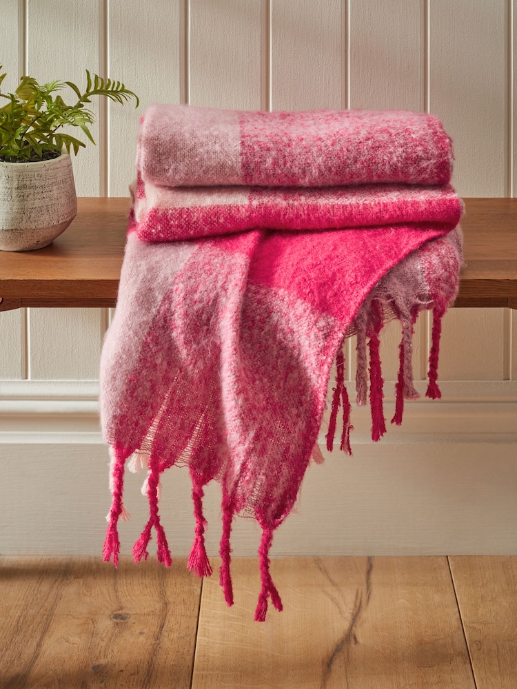 Pink Super Soft Ludlow Check Throw - Image 2 of 4