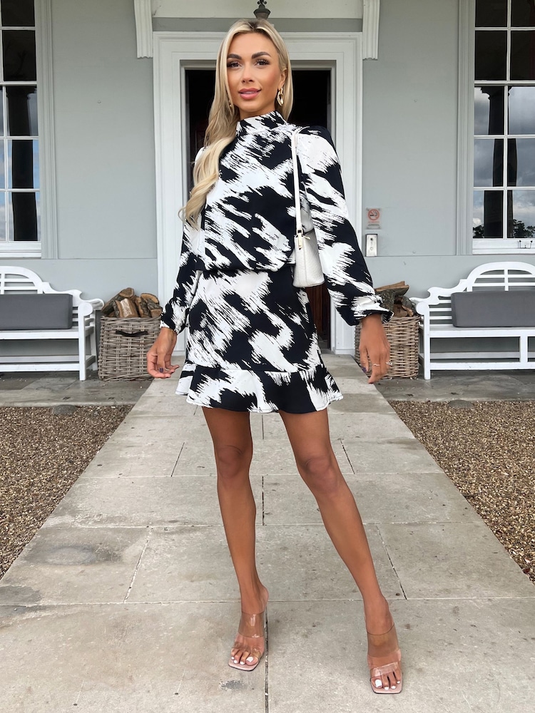 AX Paris High Neck Long Sleeve Skater Black and White Dress - Image 4 of 4