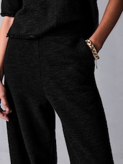 Svart - Boucle Textured Wide Byxor - Bild 7 av 7