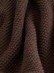 بني - كنزة حبك منسوجة عادية - صورة 7 من 7