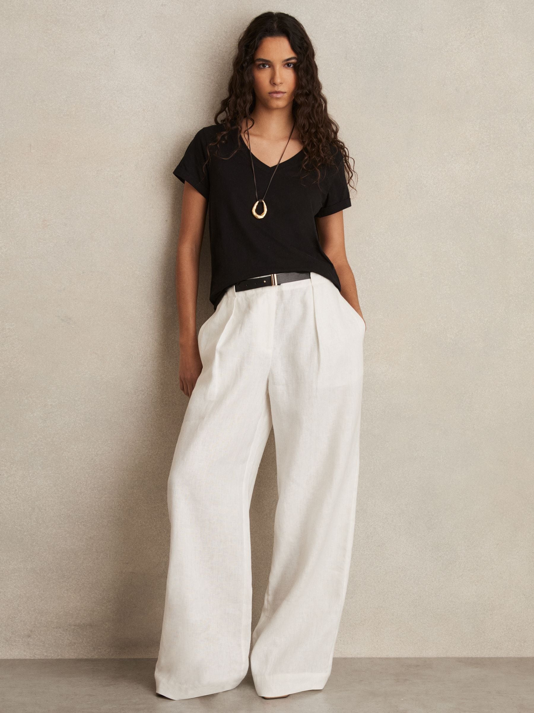 【海外限定】REISSTシャツ☆Black Luana Cotton-Jersey V-Neck T Buy Reiss Black Luana Cotton-Jersey V-Neck T-Shirt from Next USA