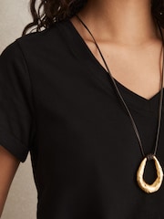 Reiss Black Luana Cotton-Jersey V-Neck T-Shirt - Image 4 of 6