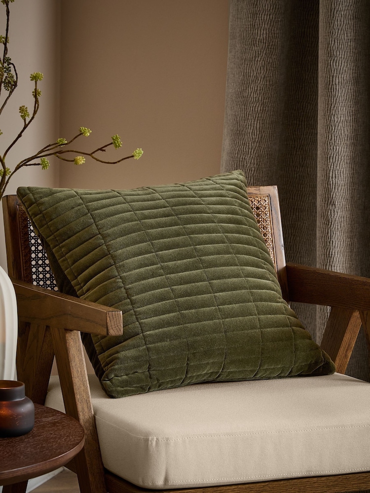 Yard Dales Quilted Fibre Filled Cushion - 2суретінің 1 суреті