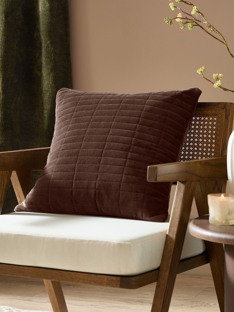 Yard Dales Quilted Fibre Filled Cushion - 2суретінің 1 суреті