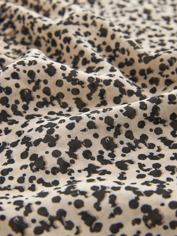 Animal Print Long Sleeve Ruffle Blouse - Image 7 of 7 Animal Print Long Sleeve Ruffle Blouse - Image 7 of 7