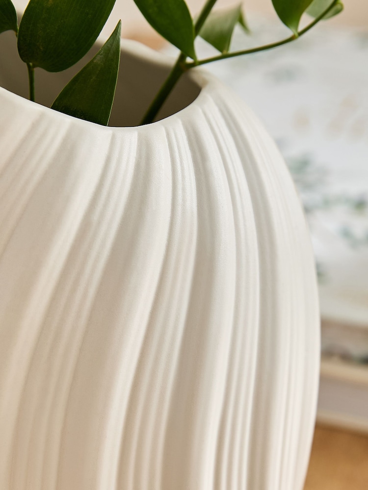 White Pleated Ceramic Medium Vase - Image 2 of 5