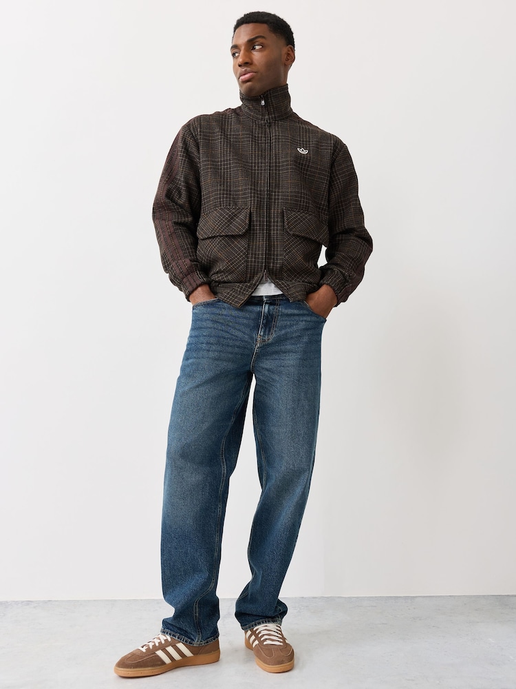 adidas Originals Brown Winter Club Jacket - Image 2 of 4 adidas Originals Brown Winter Club Jacket - Image 2 of 4