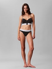 حمالة صدر من Calvin Klein - قطن مودال أيقوني - صورة 2 من 6