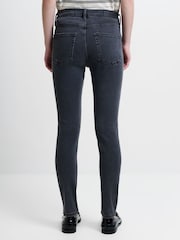 جينز بخصر مرتفع ضيق وناعم قابل للتمدد من French Connection - Image 4 of 6