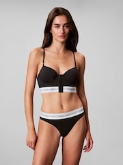 ملابس داخلية بتصميم بيكيني من Calvin Klein - قطن مودال أيقوني - صورة 1 من 7