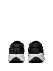 Nike Black/White Youth Revolution 7 Trainers - Image 7 of 12