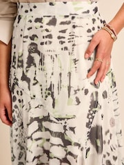 Lime Green Animal - Image 5 of 7