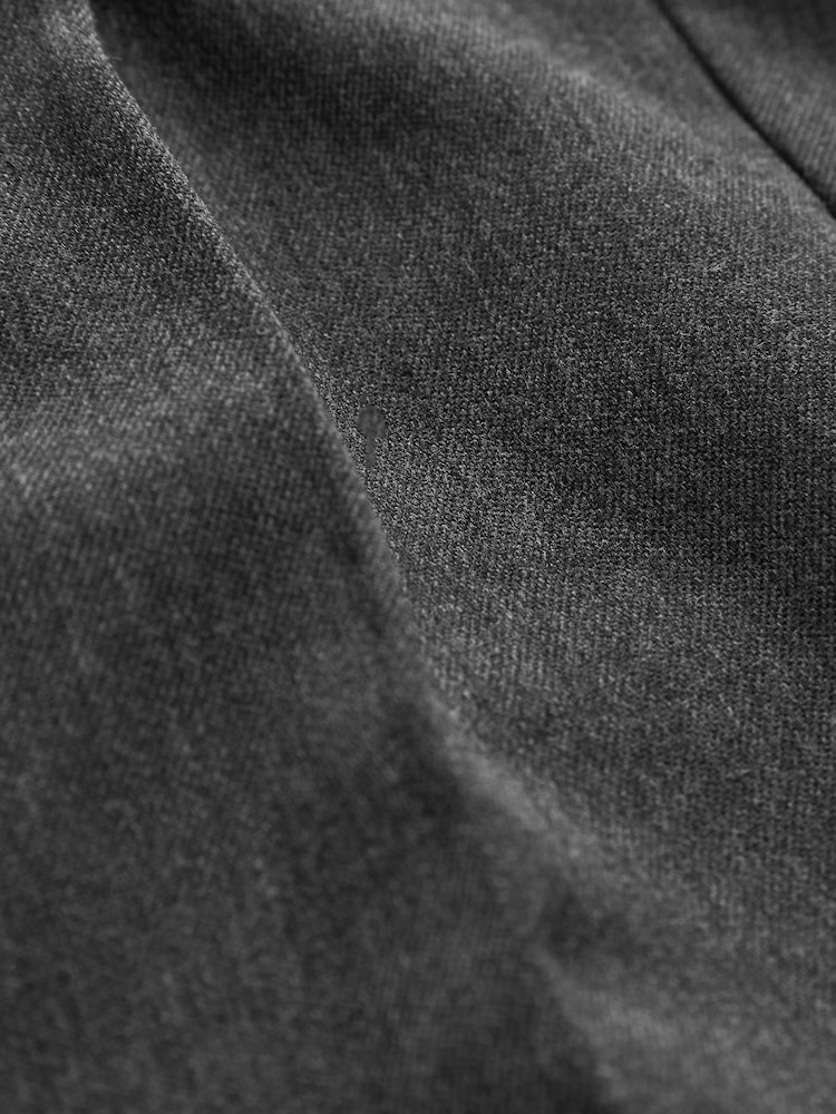 Grau - Schulhose mit Bügelfalten vorne (3–17 Jahre) - Bild 7 von 7 Grau - Schulhose mit Bügelfalten vorne (3–17 Jahre) - Bild 7 von 7