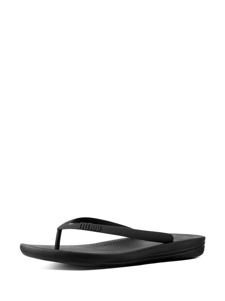 Negro oscuro - Chanclas ergonómicas iQushion de FitFlop - Imagen 1 de 4 Negro oscuro - Chanclas ergonómicas iQushion de FitFlop - Imagen 1 de 4