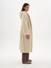 Bata texturizada con capucha Penelope de Hush - Imagen 3 de 7