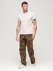 Камуфляжный/зеленый - Superdry брюки-карго мешкового кроя - Изображение 3 из 7