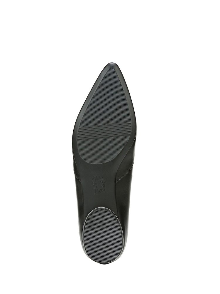 Negro - Zapatos de cuero tipo bailarinas con diseño en punta Havana de Nturalizer - Imagen 7 de 7 Negro - Zapatos de cuero tipo bailarinas con diseño en punta Havana de Nturalizer - Imagen 7 de 7