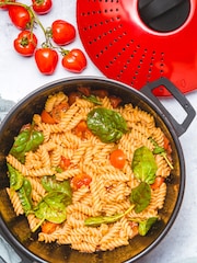 World of Flavours Red 4 Litre Pasta Pot - Image 2 of 3