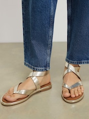 Σανδάλια River Island με σταυρωτό λουράκι στα δάχτυλα - Εικόνα 1 του 6