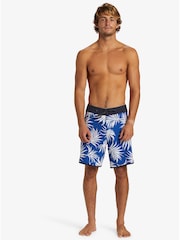 Quiksilver Blue Leaf Print Surfsilk Board Shorts - Image 4 of 7