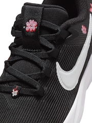 Nike Black/White Floral Junior Star Runner 4 Trainers - Image 11 of 12
