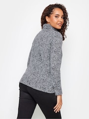 Grau - M&Co Petite Leopard Print Roll Neck Jumper - Bild 3 von 5