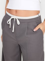 PixieGirl Petite Grey Contrast Waist Wide Leg Trousers - Image 4 of 5