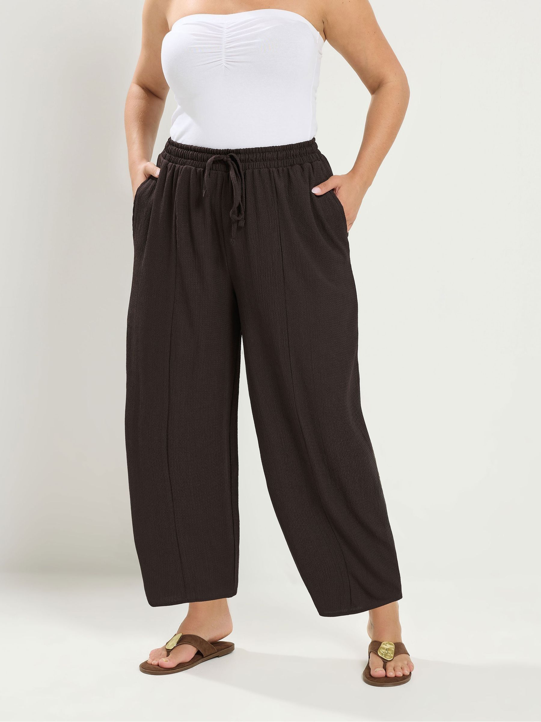 Yours Women's Chocolate Crinkle Barrel Trousers In | : 30/32 - Image 2