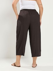 Yours Curve Brown Crinkle Barrel Leg Trousers - Image 2 of 6