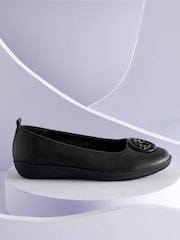 Black Forever Comfort With Motionflex Hardware Ballerina Shoes - Image 4 of 8